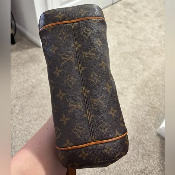 Authentic Louis Vuitton Totally PM 2009 - Picture 6 of 16